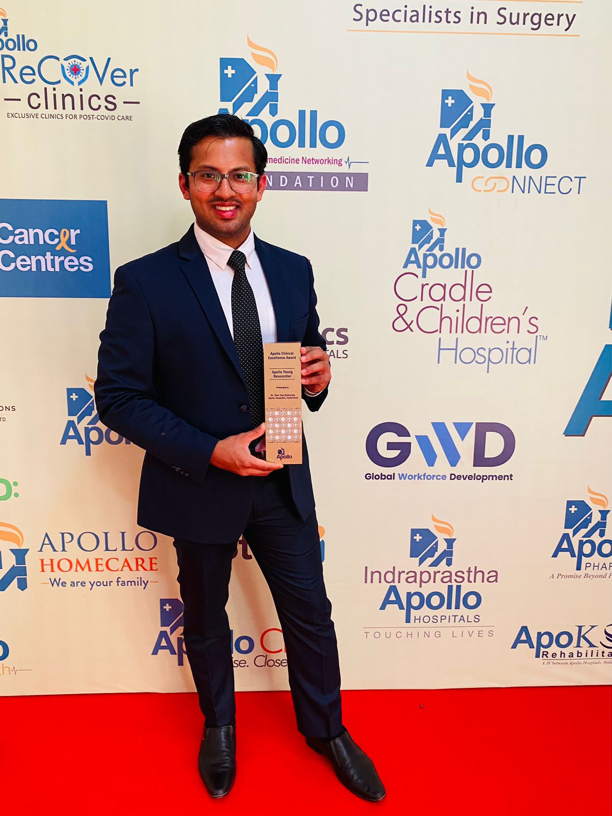 Apollo Clinical Excellence Award - Young Researcher